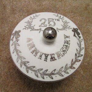 Lefton 25th Anniversary tri footed lidded bowl candy dish 2604